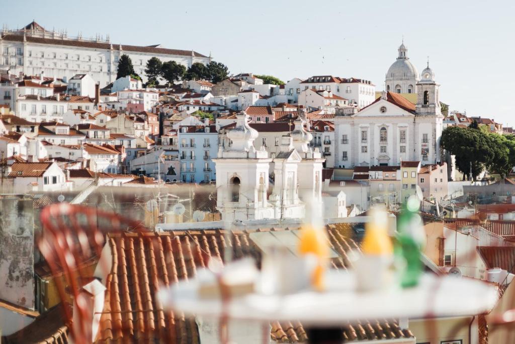 Le Top des Meilleurs Rooftop de Lisbonne - Le Memmo Alfama Hotel