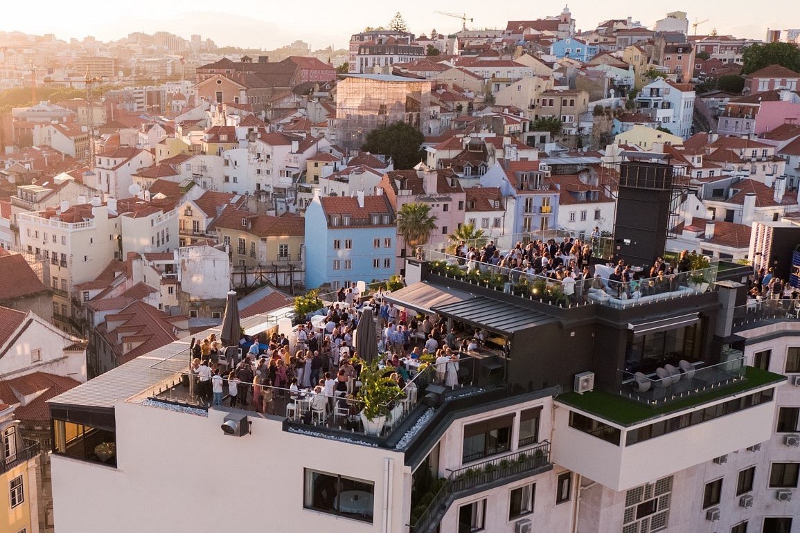 Le Top des Meilleurs Rooftop de Lisbonne - Le Rooftop Bar Hotel Mundial